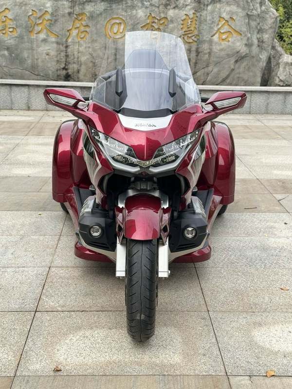 二手本田金翼正三轮