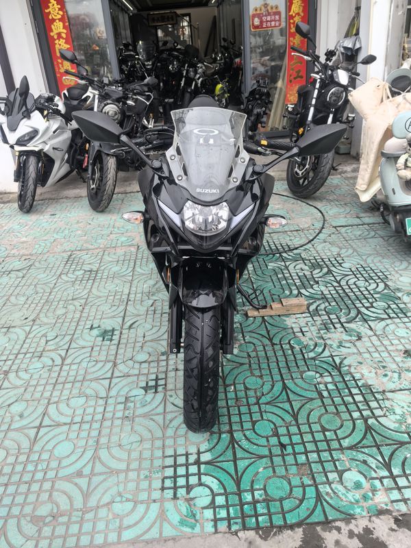 二手豪爵铃木GSX250R