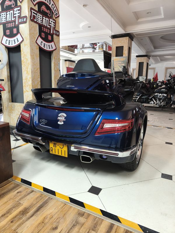 二手本田金翼正三轮