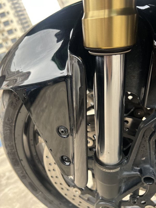 二手贝纳利龙卷风 Tornado 402R