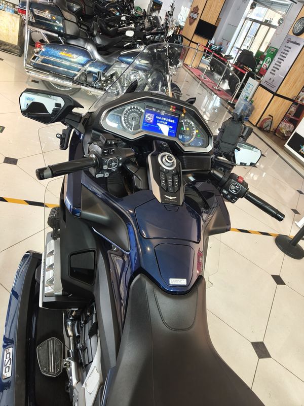 二手本田金翼正三轮