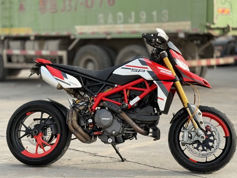 二手杜卡迪Hypermotard 950