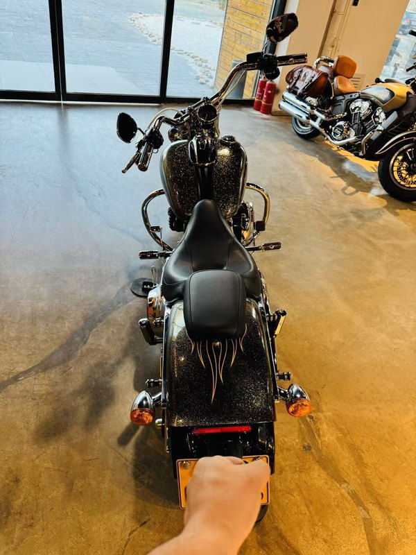 二手哈雷戴维森突破者 Breakout