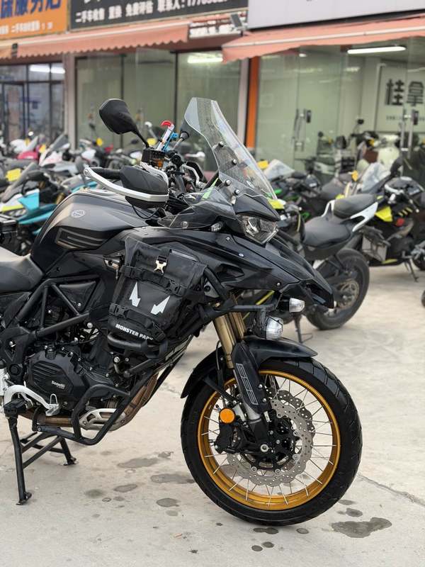 二手贝纳利TRK552