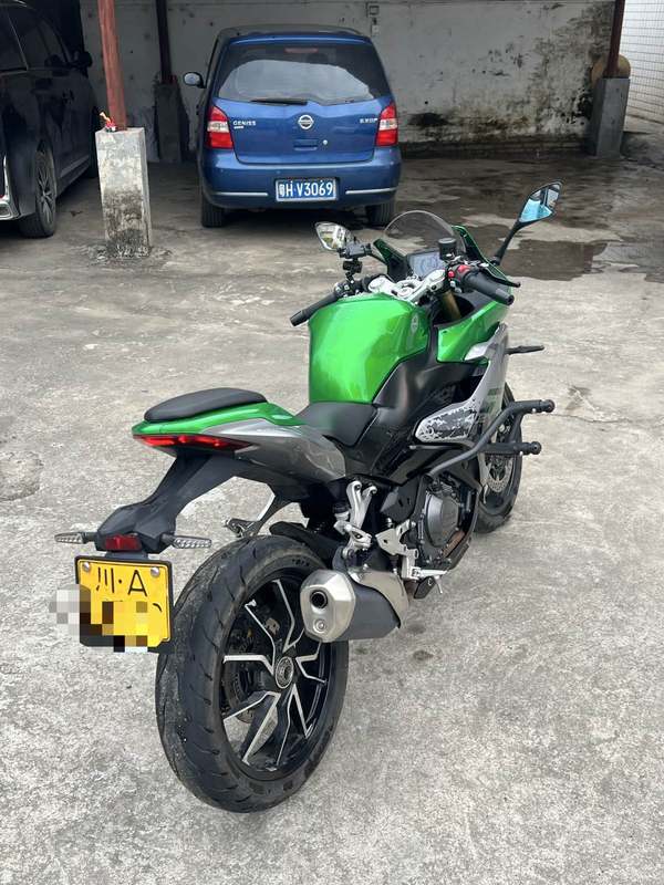 二手贝纳利龙卷风 Tornado 402R