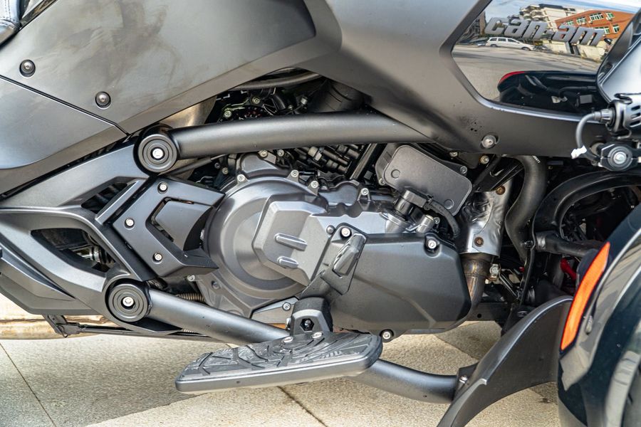 二手庞巴迪Spyder F3 