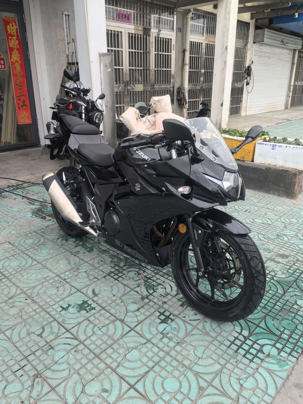 二手豪爵铃木GSX250R