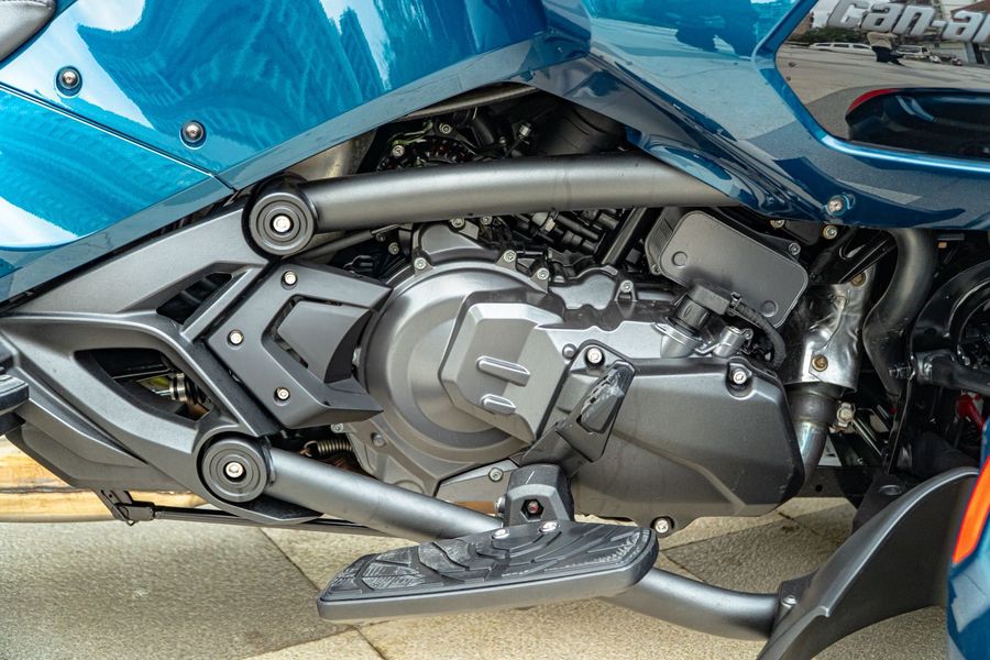 二手庞巴迪Spyder F3 