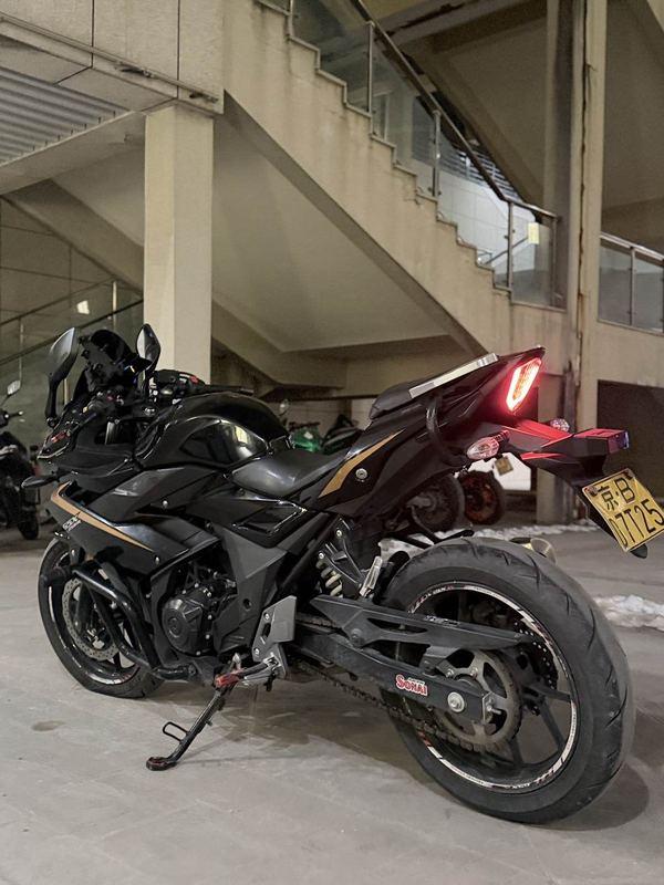 二手豪爵铃木GSX250R