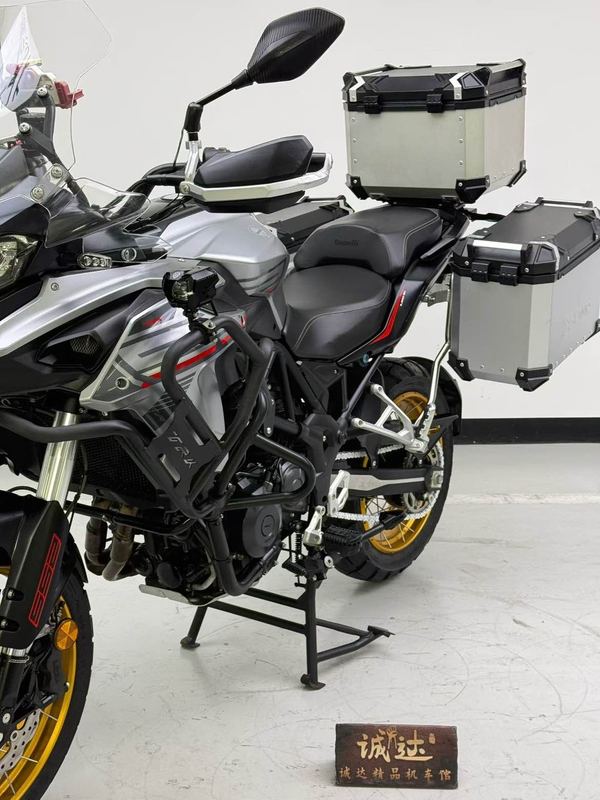 二手贝纳利TRK552