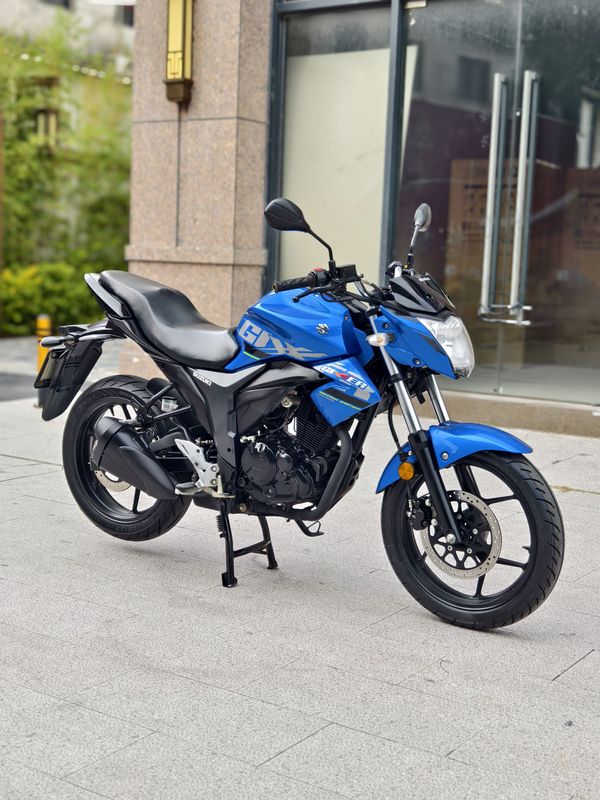 二手济南铃木极客飒 Gixxer 155