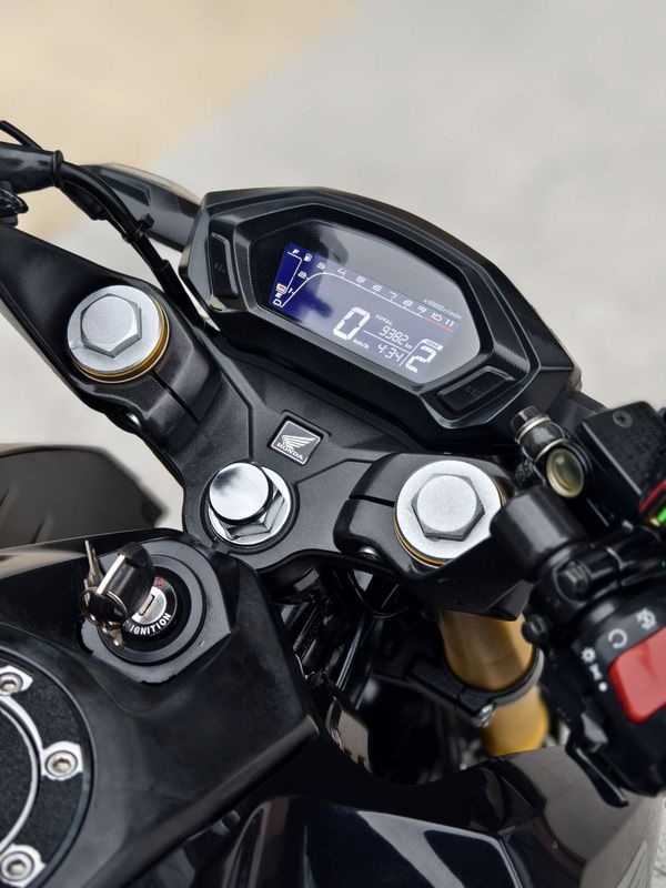 二手五羊本田CB190R 暴锋眼