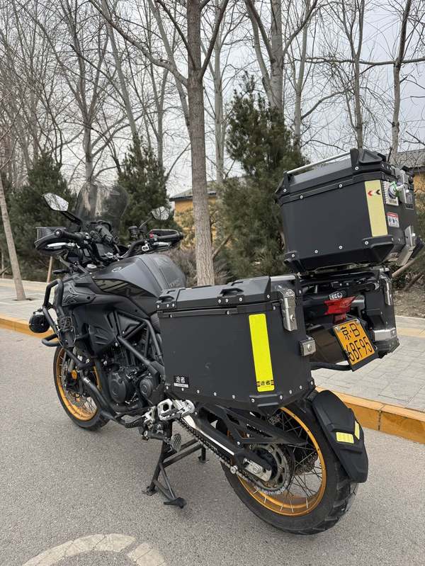 二手贝纳利金鹏 TRK502