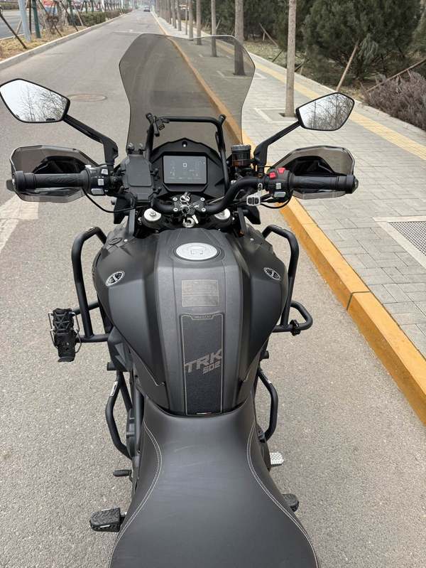 二手贝纳利金鹏 TRK502