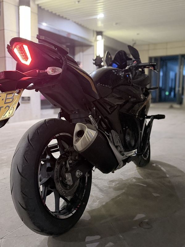 二手豪爵铃木GSX250R