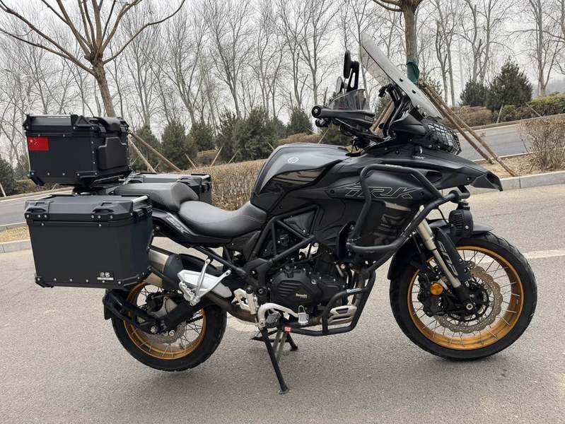 二手贝纳利金鹏 TRK502