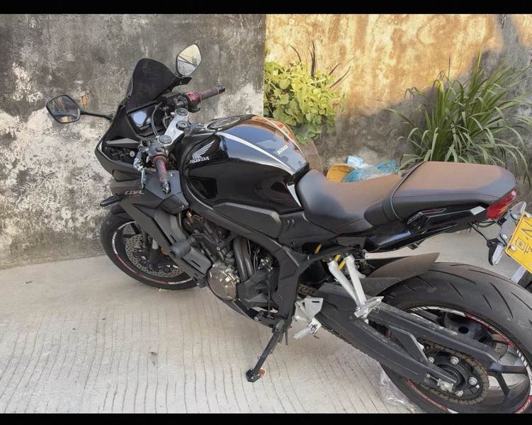 二手本田CBR650R