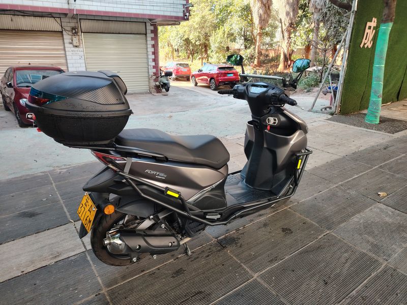 二手QJMOTOR鸿150RS