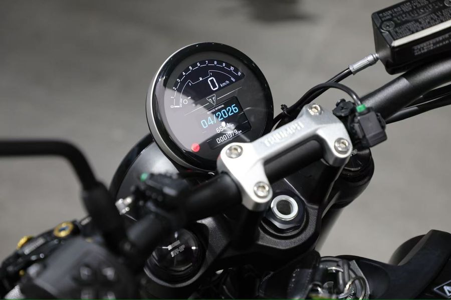 二手凯旋Trident 660