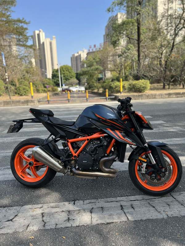 二手KTMR2R1290 Super Duke