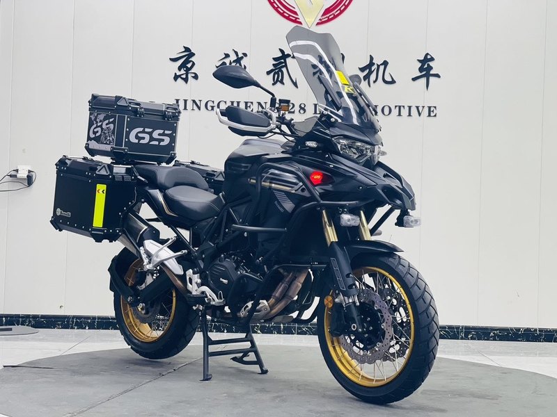 二手贝纳利TRK552