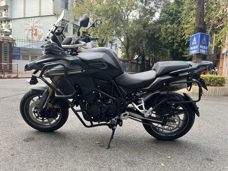 二手贝纳利TRK552