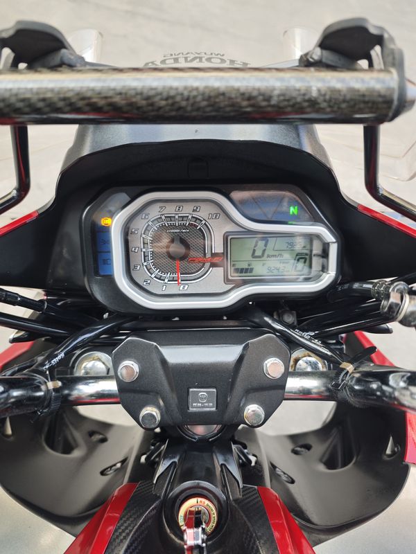 二手五羊本田猛鸷 CB190X