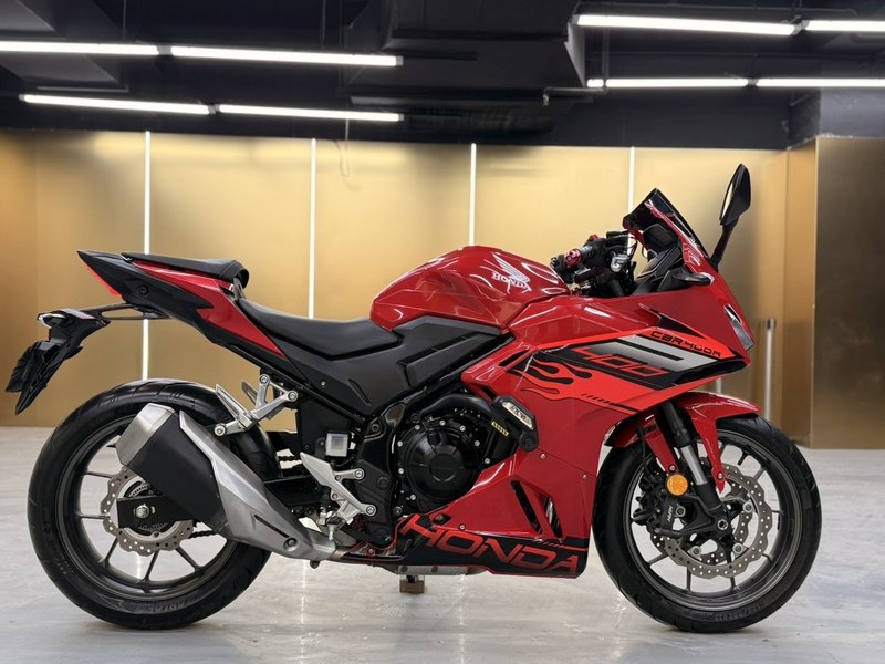 二手本田CBR400R