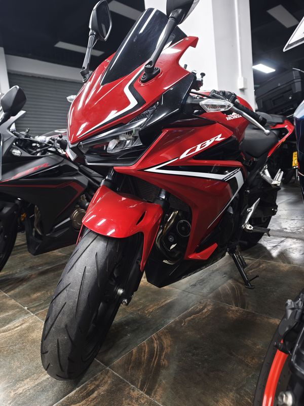 二手本田CBR400R