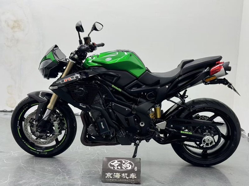 二手贝纳利TNT899