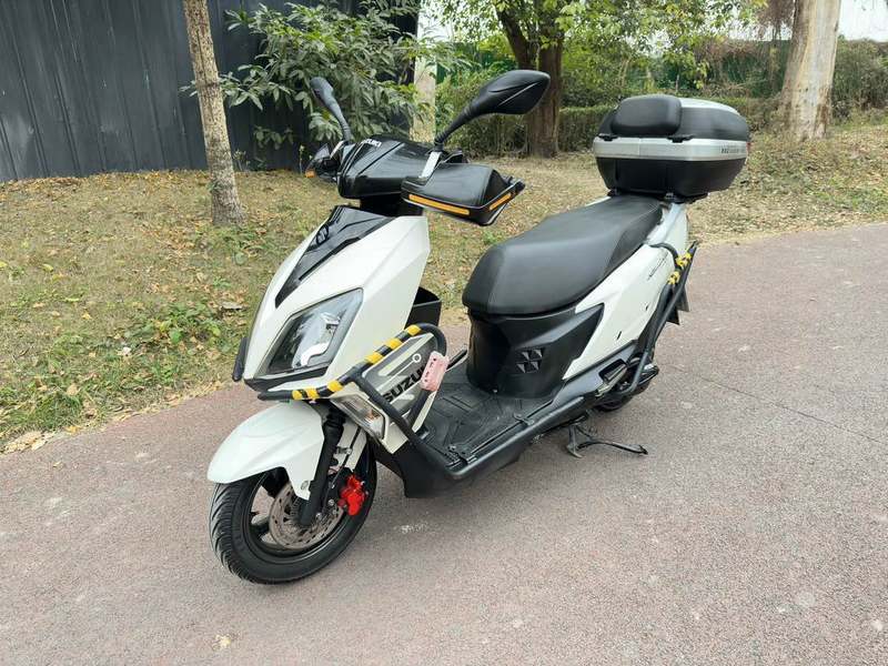 二手济南铃木UY125