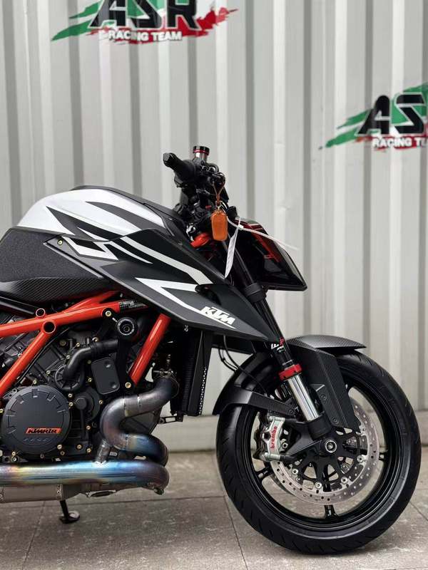 二手KTMR2R1290 Super Duke