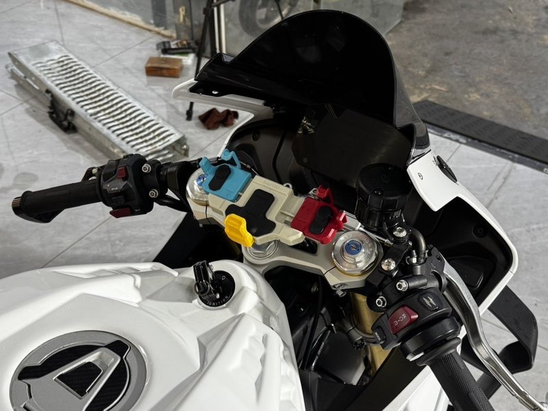 二手张雪机车500RR