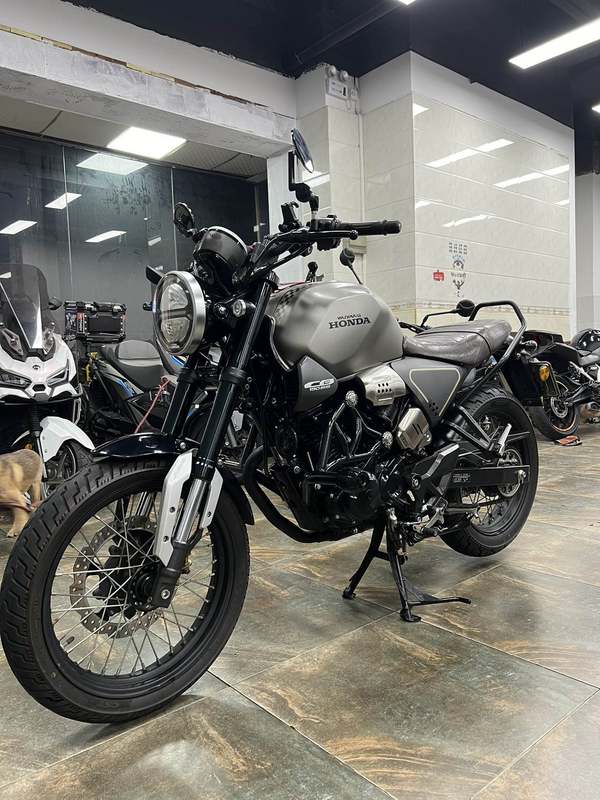 二手五羊本田鸷道 CB190SS