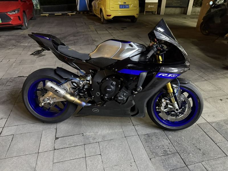 二手雅马哈YZF-R1