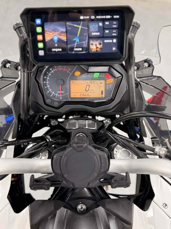 二手贝纳利金鹏 TRK502