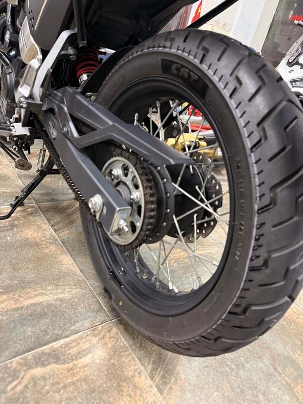 二手五羊本田鸷道 CB190SS