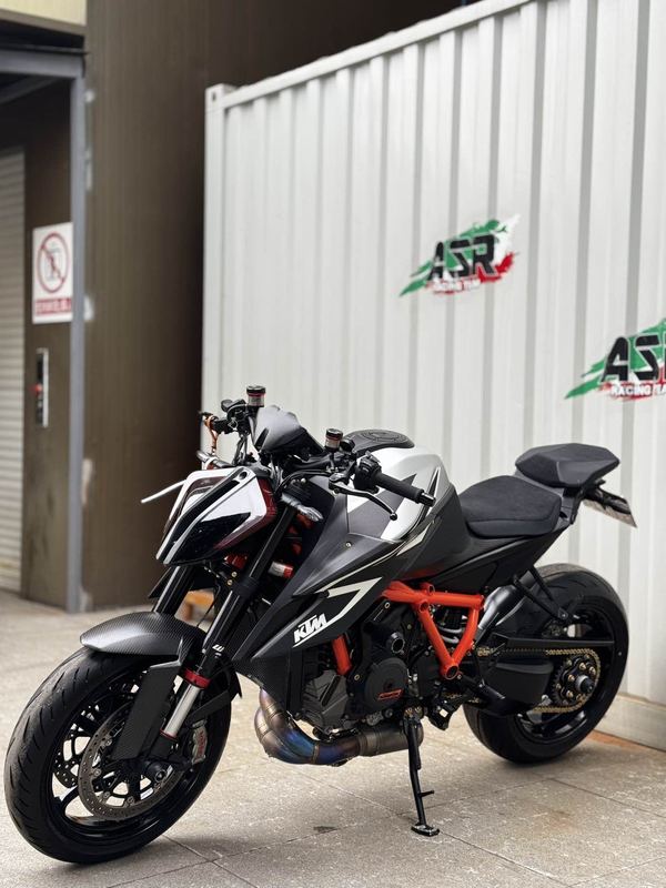 二手KTMR2R1290 Super Duke