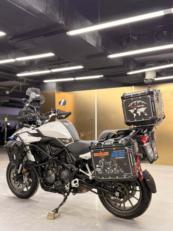 二手贝纳利金鹏 TRK502