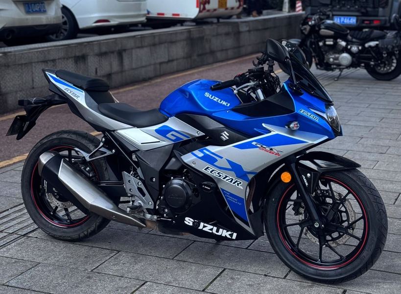 二手豪爵铃木GSX250R