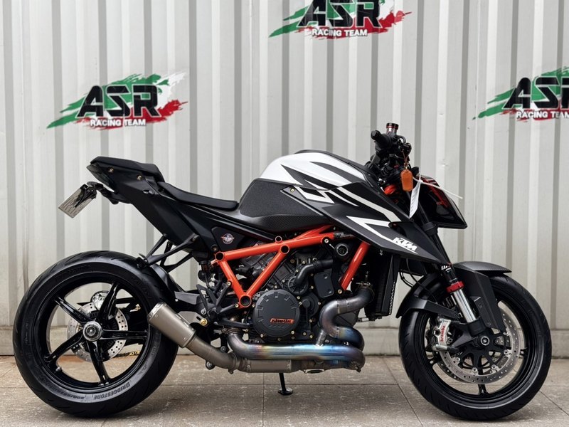 二手KTMR2R1290 Super Duke