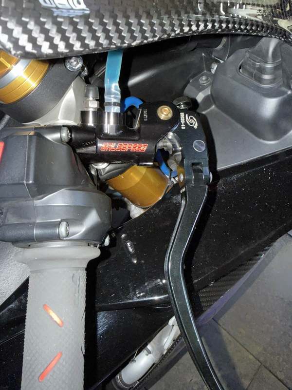 二手雅马哈YZF-R1