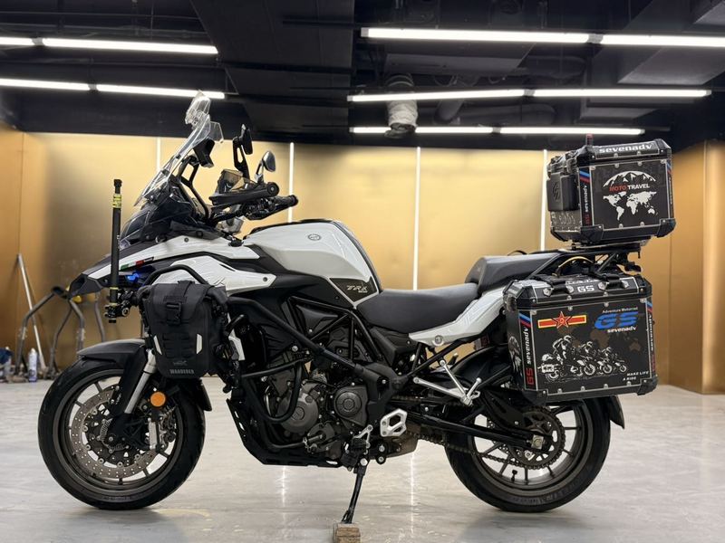 二手贝纳利金鹏 TRK502