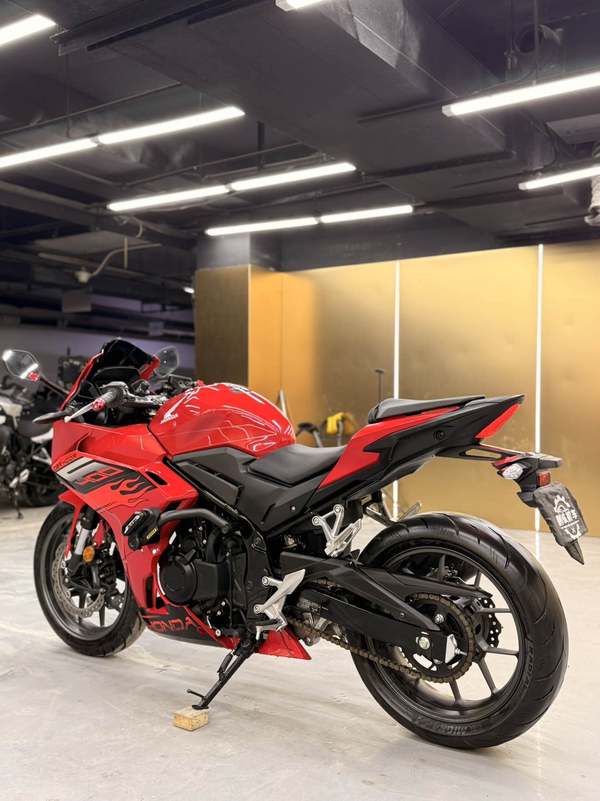 二手本田CBR400R