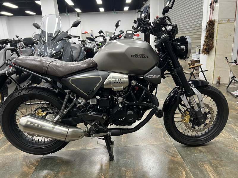 二手五羊本田鸷道 CB190SS