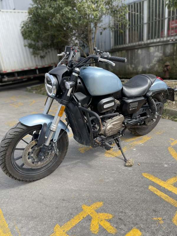 二手QJMOTOR闪300