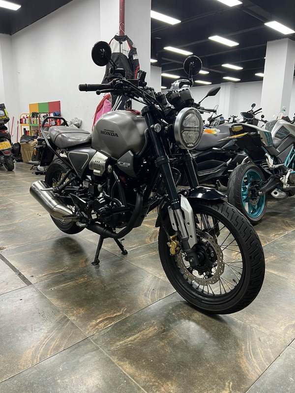 二手五羊本田鸷道 CB190SS