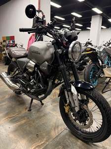 二手五羊本田鸷道 CB190SS