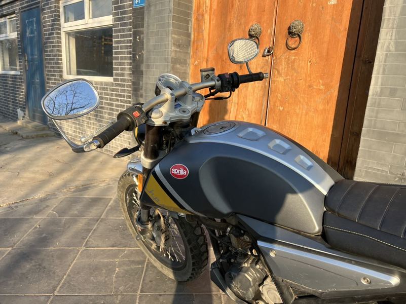 二手阿普利亚APR150-5