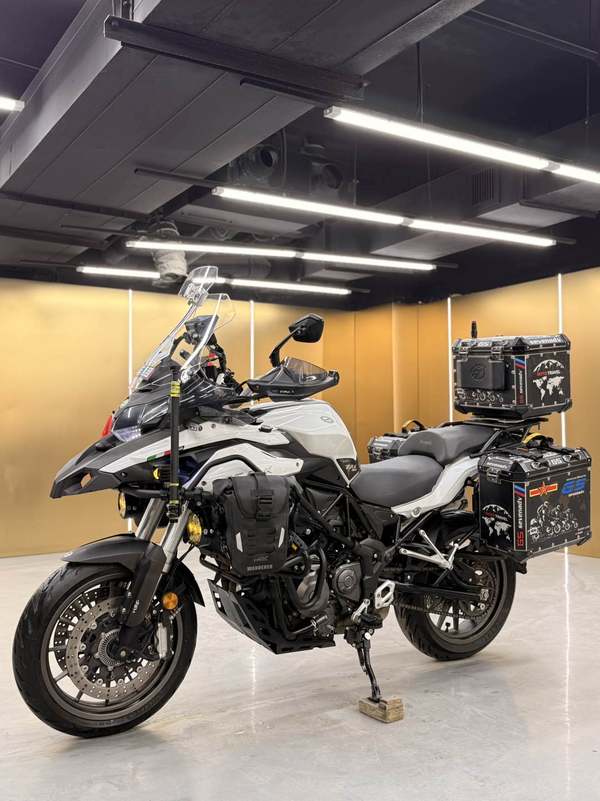 二手贝纳利金鹏 TRK502